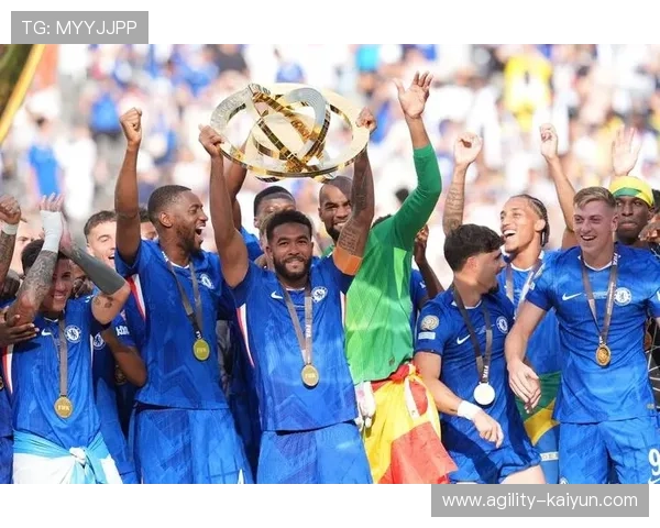 足球商业化时代的象征球星及其背后的商业价值探索