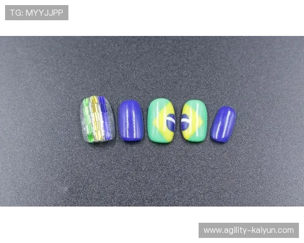 足球明星涂指甲油技巧大揭秘 打造个性时尚风格秘籍分享